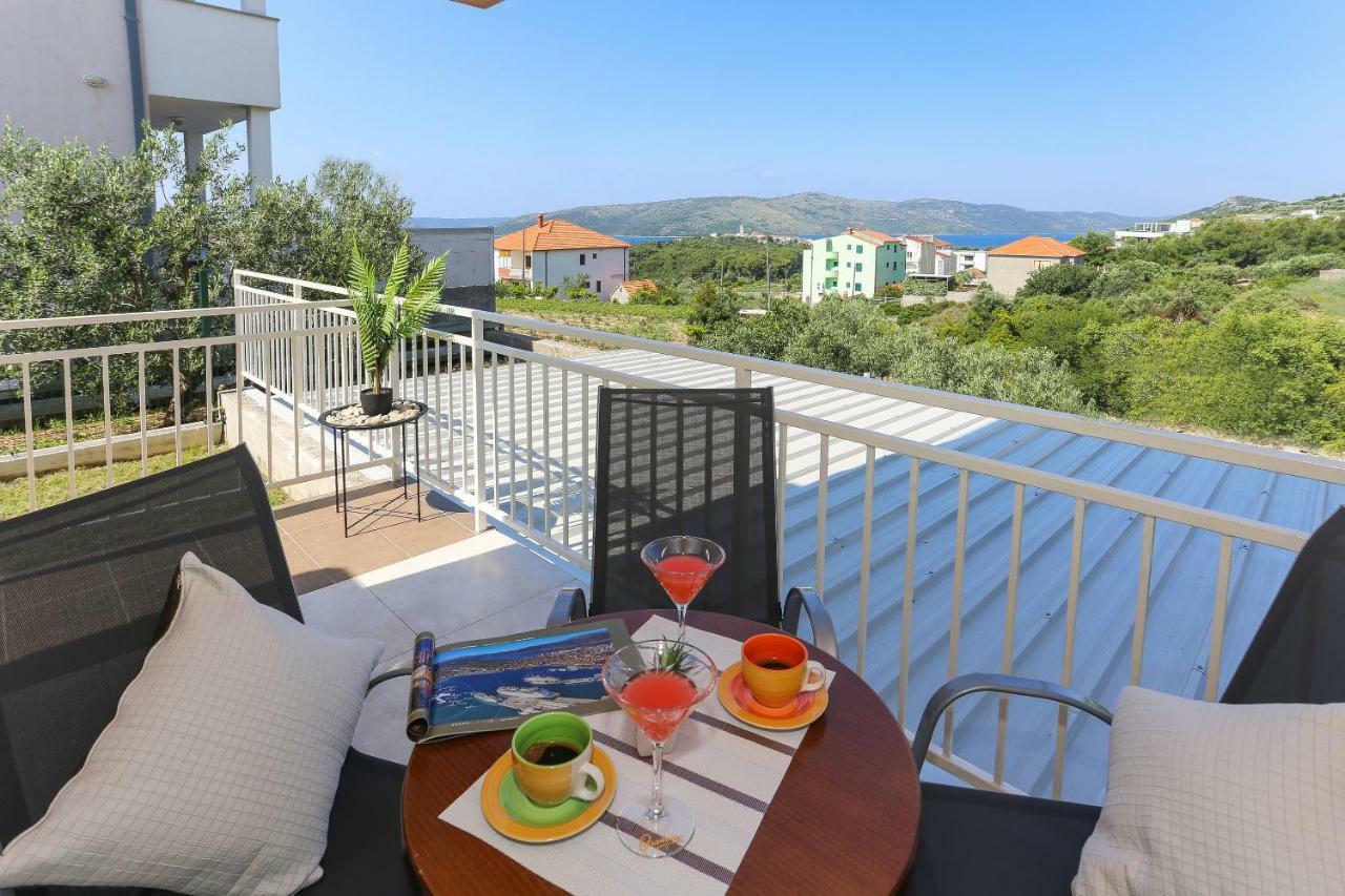 Villa Honey Seget Vranjica Exterior foto